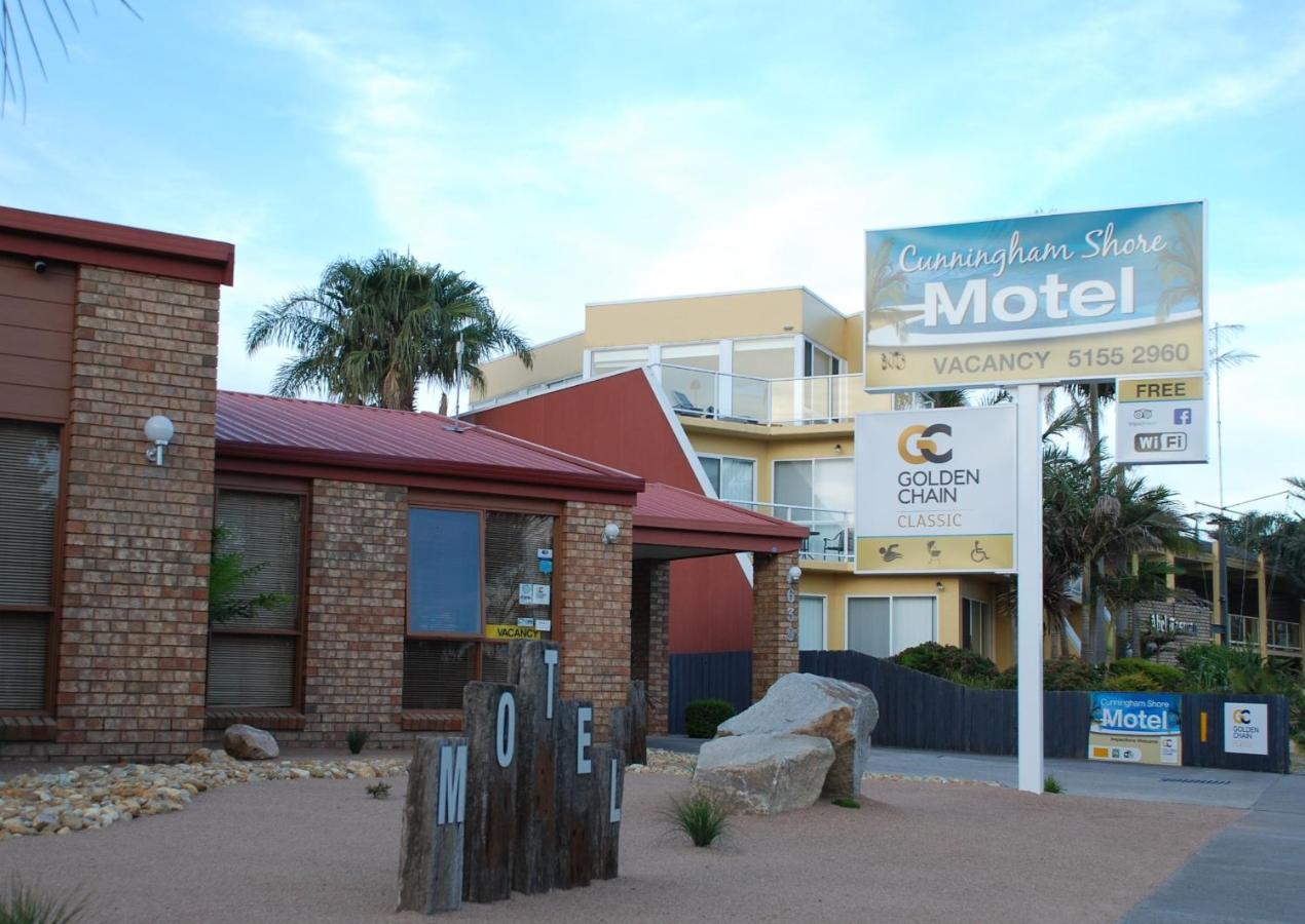 Cunningham Shore Motel Lakes Entrance Extérieur photo