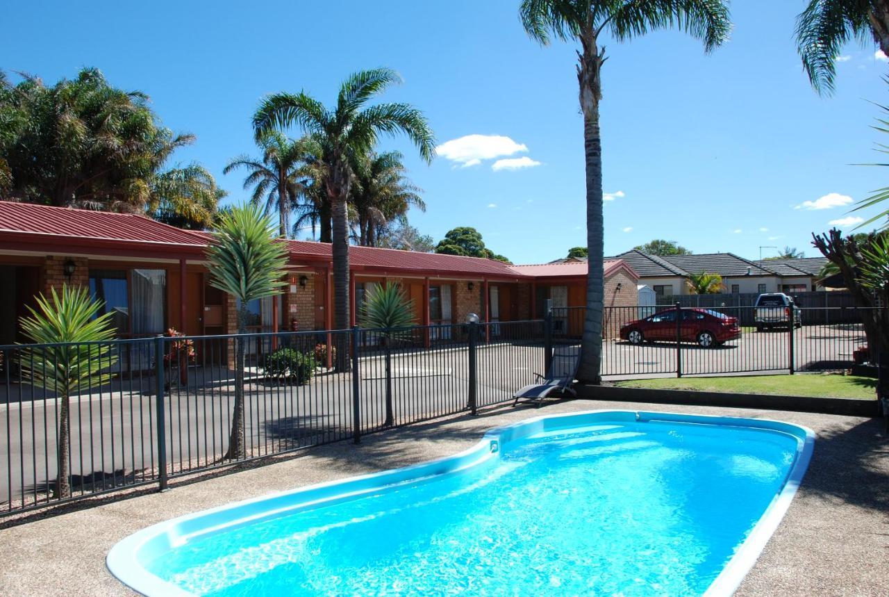 Cunningham Shore Motel Lakes Entrance Extérieur photo