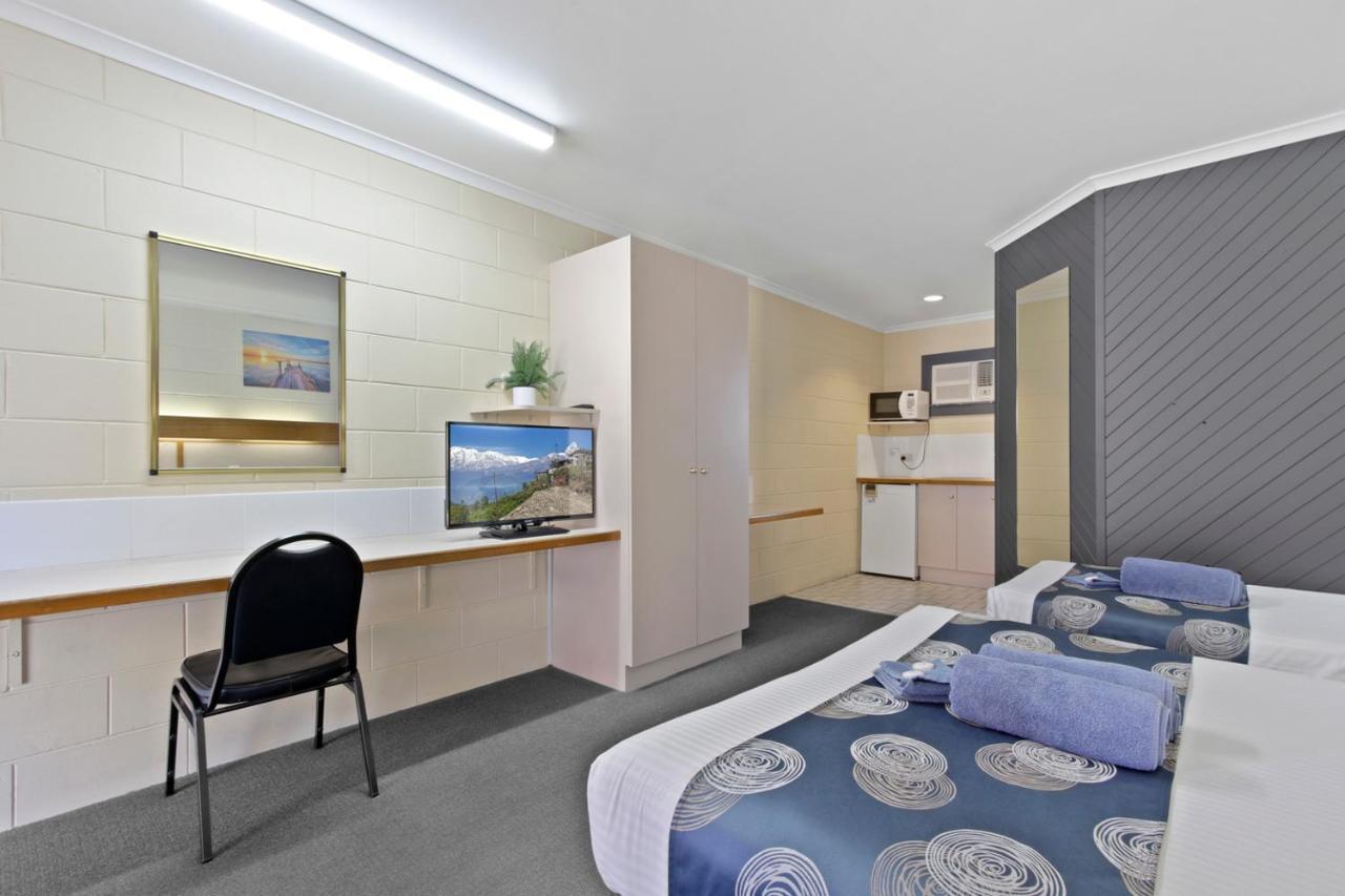 Cunningham Shore Motel Lakes Entrance Extérieur photo