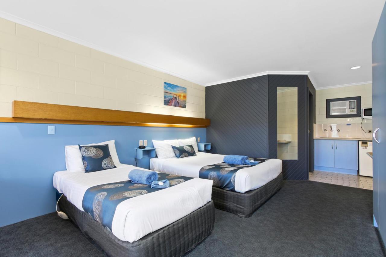 Cunningham Shore Motel Lakes Entrance Extérieur photo