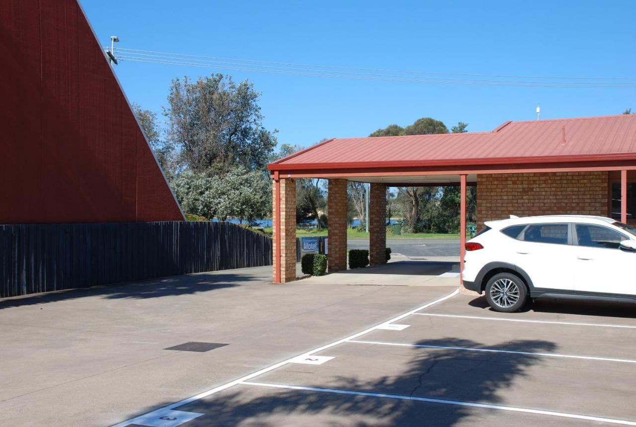 Cunningham Shore Motel Lakes Entrance Extérieur photo