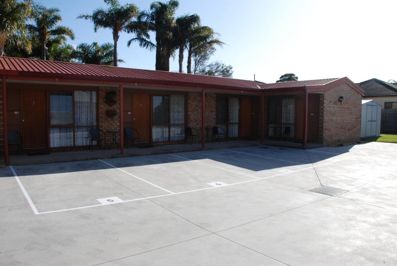 Cunningham Shore Motel Lakes Entrance Extérieur photo