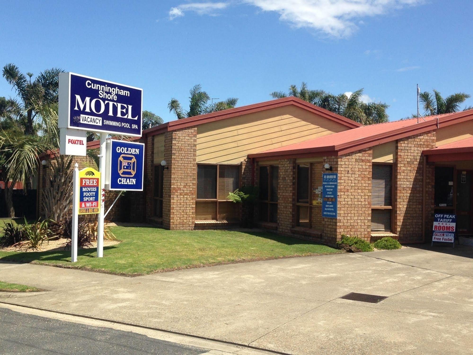 Cunningham Shore Motel Lakes Entrance Extérieur photo