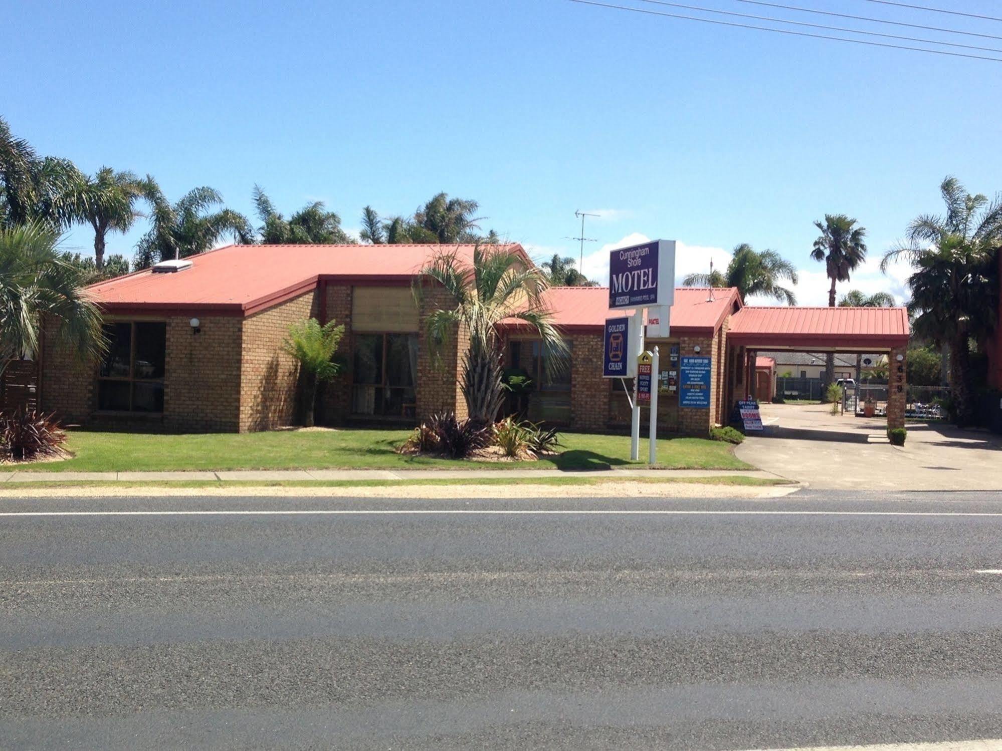 Cunningham Shore Motel Lakes Entrance Extérieur photo